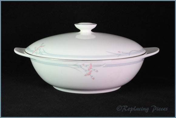 Royal Doulton - Carnation (H5084) - Lidded Vegetable Dish