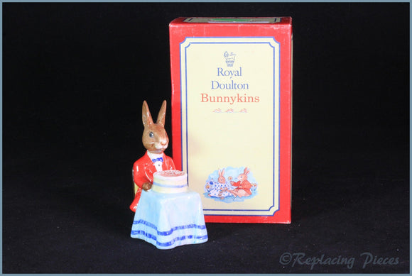 Royal Doulton - Bunnykins - Happy Birthday (DB21)