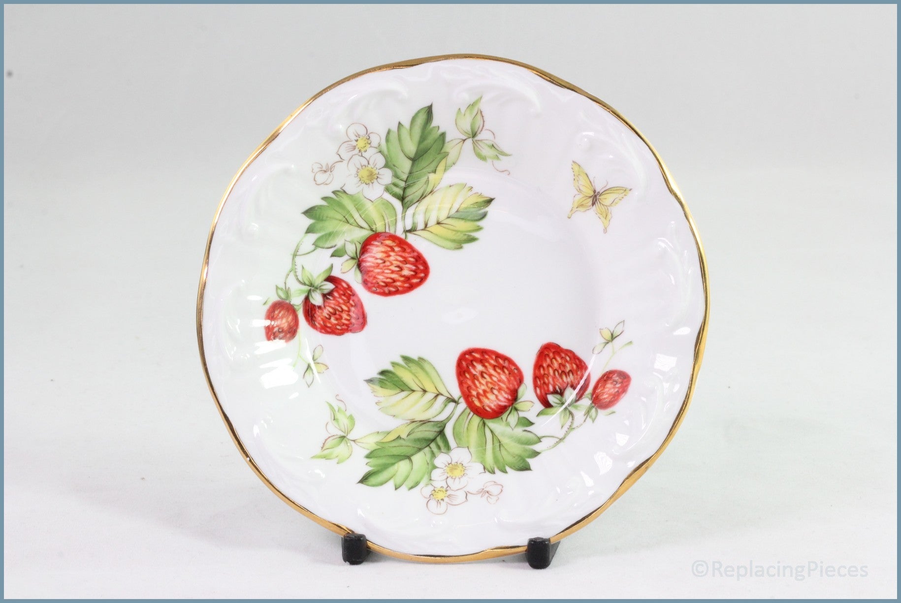 Queens 2024 Virginia strawberry-fine bone china half set