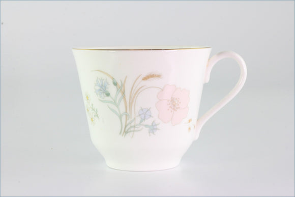 Royal Doulton - Flirtation (H5043) - Teacup