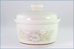 Royal Doulton - Florinda - 2 Pint Casserole Dish