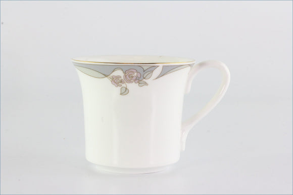 Royal Doulton - Nova (H5113) - Teacup