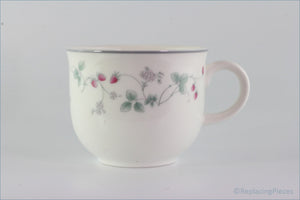 Royal Doulton - Strawberry Fayre - Teacup