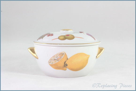 Royal Worcester - Evesham Gold - 3/4 Pint Round Casserole