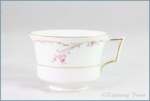 Wedgwood - Carisbrooke (Gold Edge) - Teacup