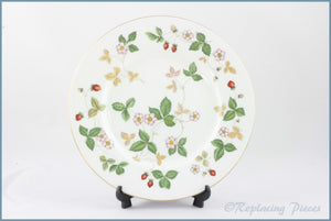 Wedgwood - Wild Strawberry - 9" Luncheon Plate