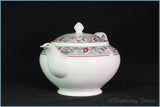 Johnson Brothers - Malvern - 2 Pint Teapot