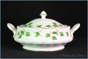 Colclough - Ivy Leaf (8143) - Lidded Vegetable Dish